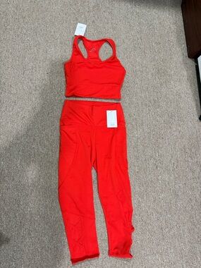 Red Women's High-Waist Leggings and Racerback Crop Top Set SIZE S/M